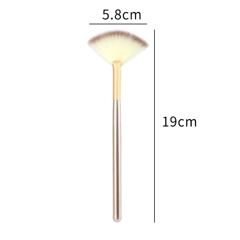 10/20/50PCS Multi-purpose Fan Shaped Brush Soft Highlighter Blusher Contour Loose Powder Brush Facial Mask Brush Beauty Tools - Velvet Haven