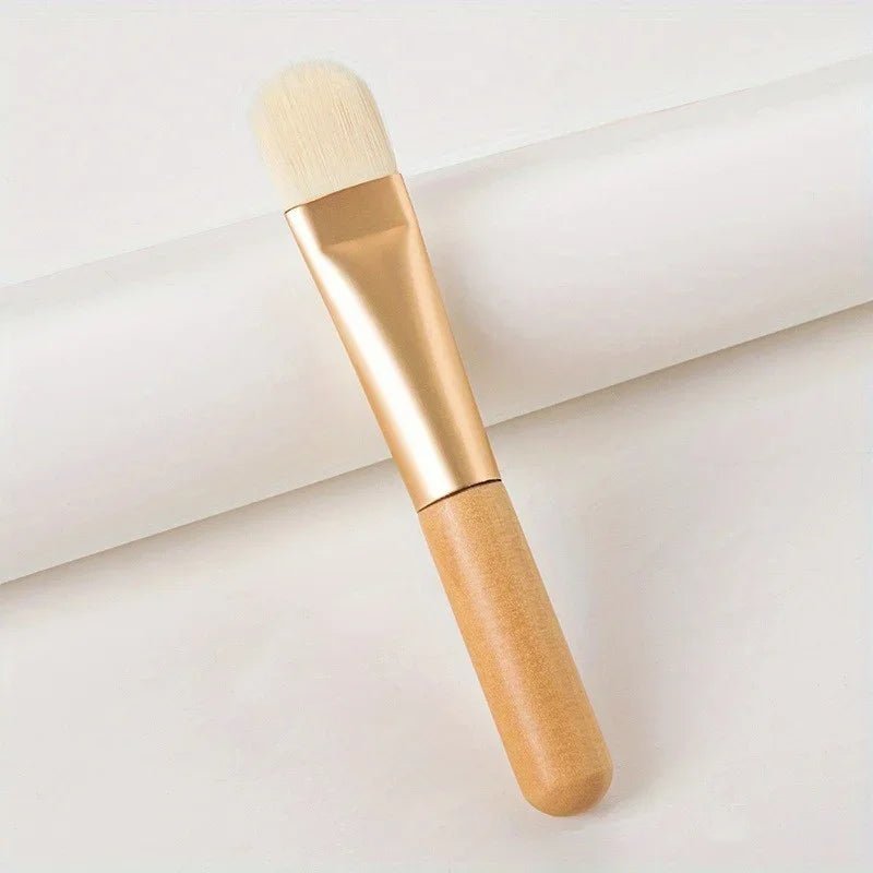 1pc Facial Mask Soft Brush Wooden Handle Portable Face Skin Care Beauty Cosmetics Tool Fan-Shaped Professional Makeup Brush - Velvet Haven