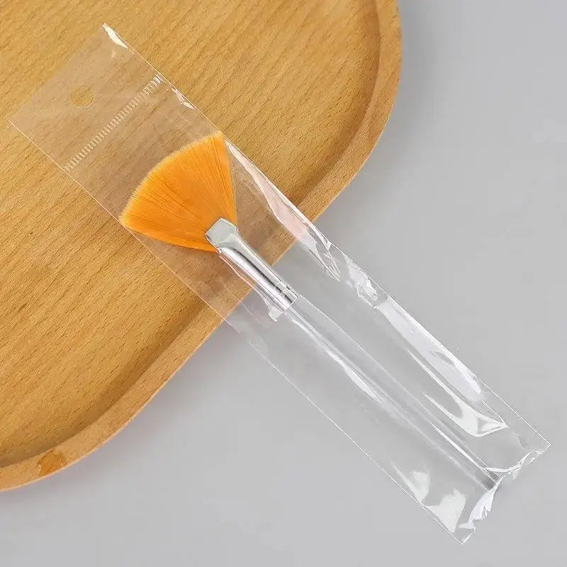 1Pcs Fan-Shaped Makeup Brush Facial Mask Brush Soft Applicator Brushes Facial Beauty Tool DIY Tool - Velvet Haven