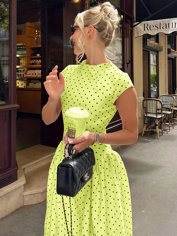 Women's Flowy Polka Dot Maxi Dress – Elegant Summer Vacation Outfit, Flattering Slim-Fit Casual Party Dress, Chic Everyday & Special Occasion Wear