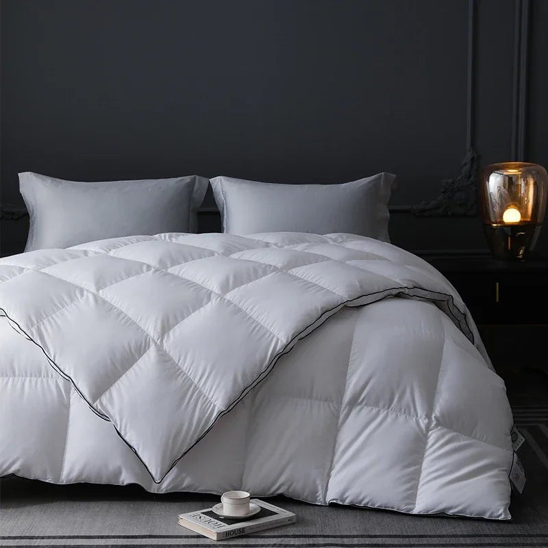High-End 95% Pure White Goose Down Duvet - Breathable, Fluffy, and Hypoallergenic, Queen Size quilts for summer winter autumn - Velvet Haven