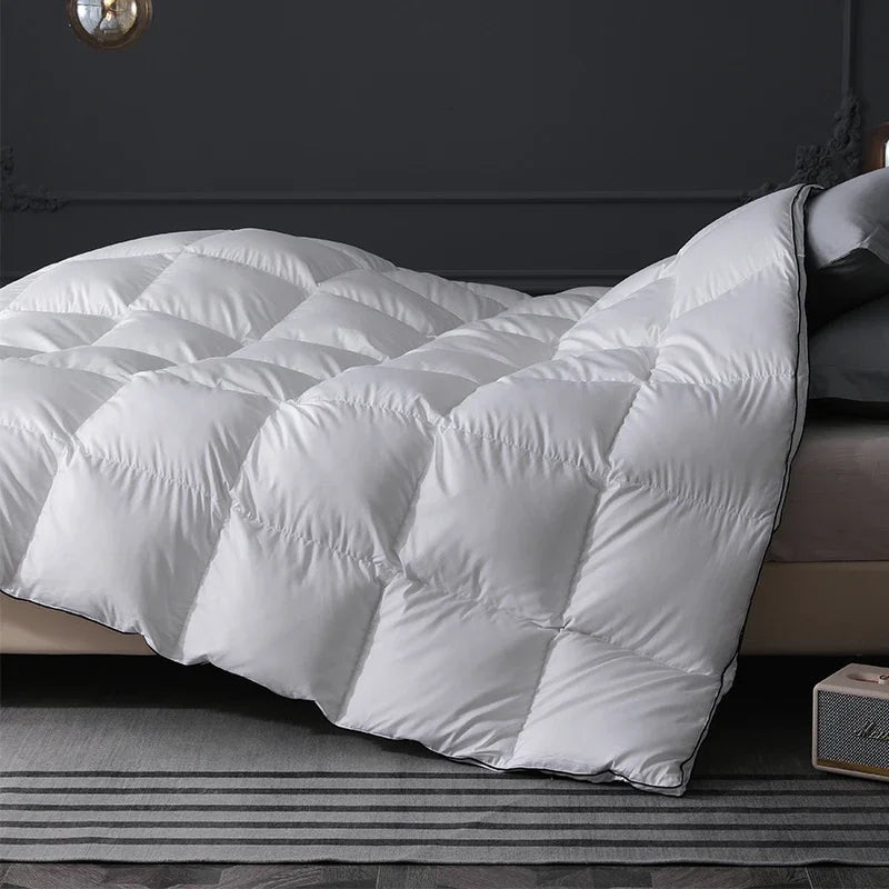 High-End 95% Pure White Goose Down Duvet - Breathable, Fluffy, and Hypoallergenic, Queen Size quilts for summer winter autumn - Velvet Haven