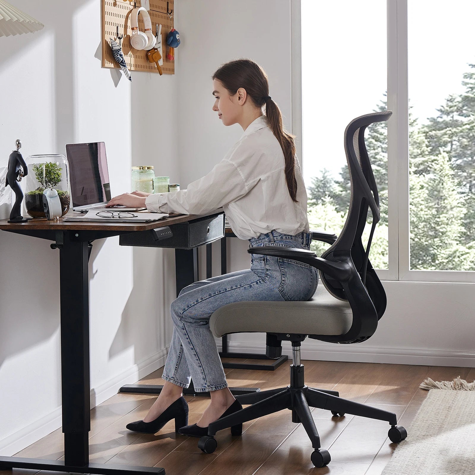 JHK Ergonomic Mesh Lumbar Support Office Desk Computer Chair High Back Swivel Rolling Gaming Chairs With Wheels And Flip-up Arms - Velvet Haven