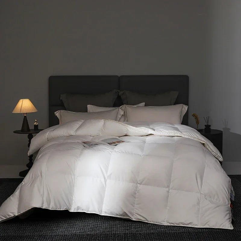 Premium Hungarian Goose Down Duvet 95% Pure Down Winter-Resistant 230x270cm UK SuperK Size Silky Cozy - Velvet Haven