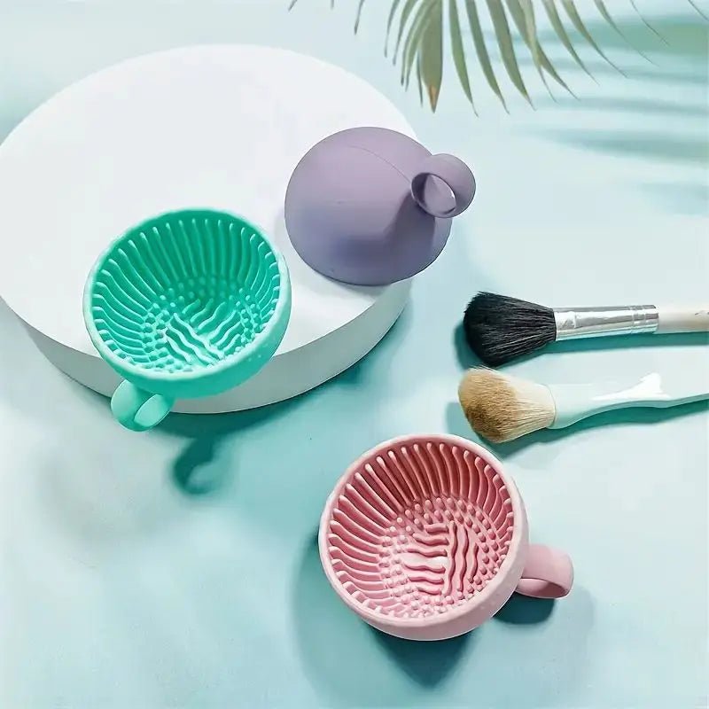 Silicone Makeup Brush Cleaner Bowl - 1 Piece - Velvet Haven