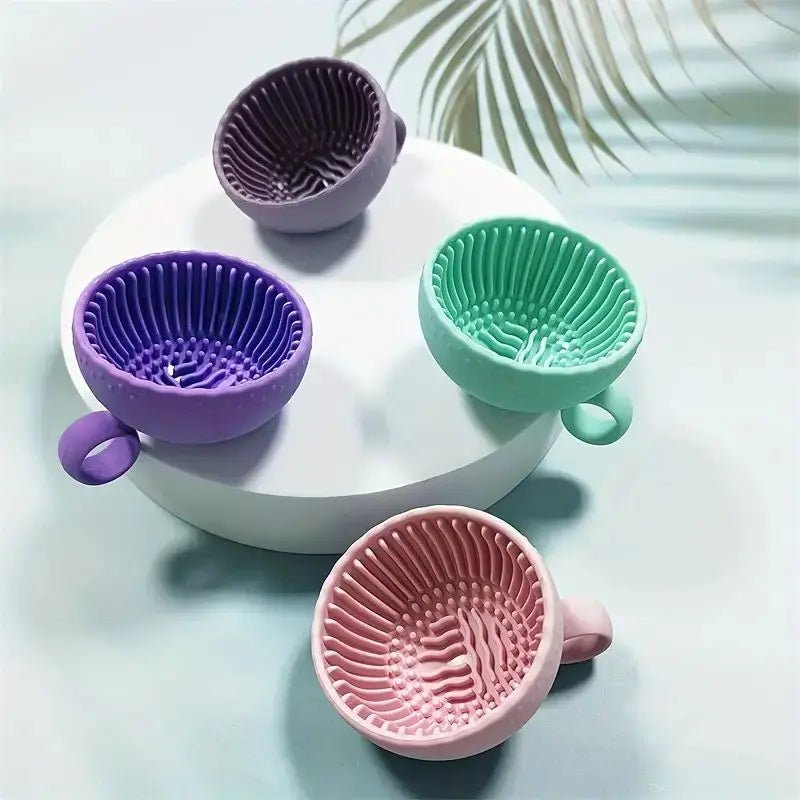 Silicone Makeup Brush Cleaner Bowl - 1 Piece - Velvet Haven