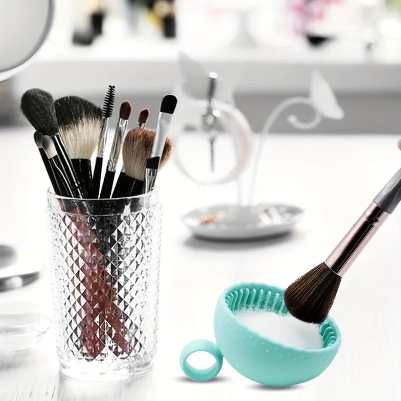 Silicone Makeup Brush Cleaner Bowl with Scrubber Pad - 1 Pc - Velvet Haven