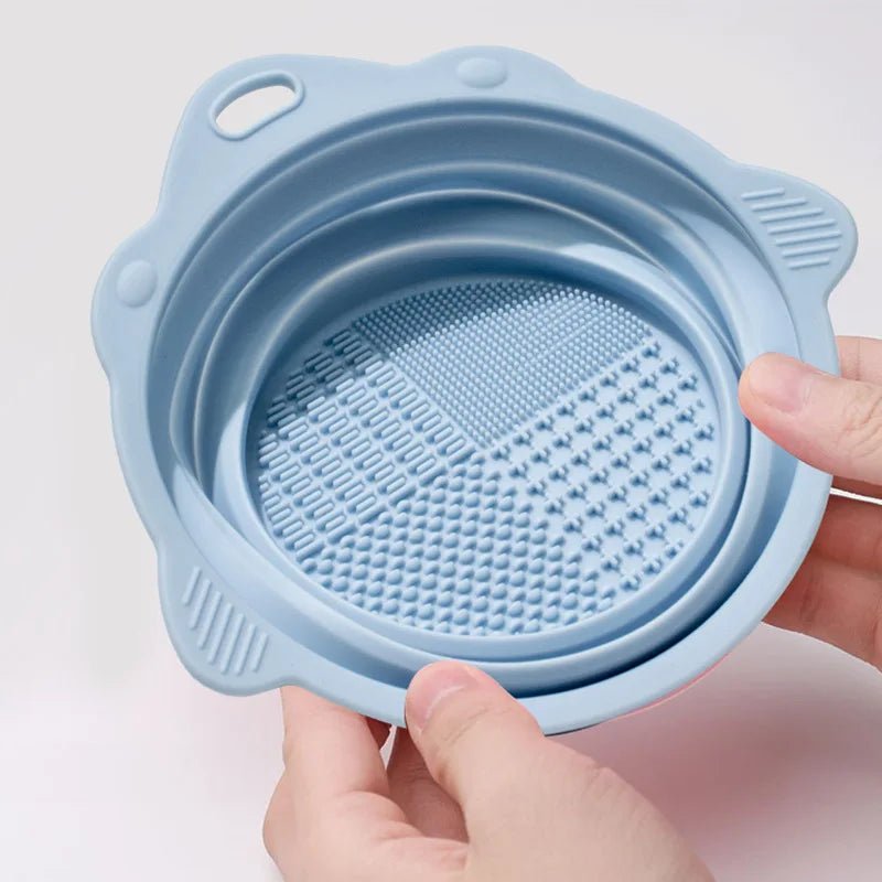 Silicone Makeup Brush Cleaning Bowl with Folding Holder - Velvet Haven